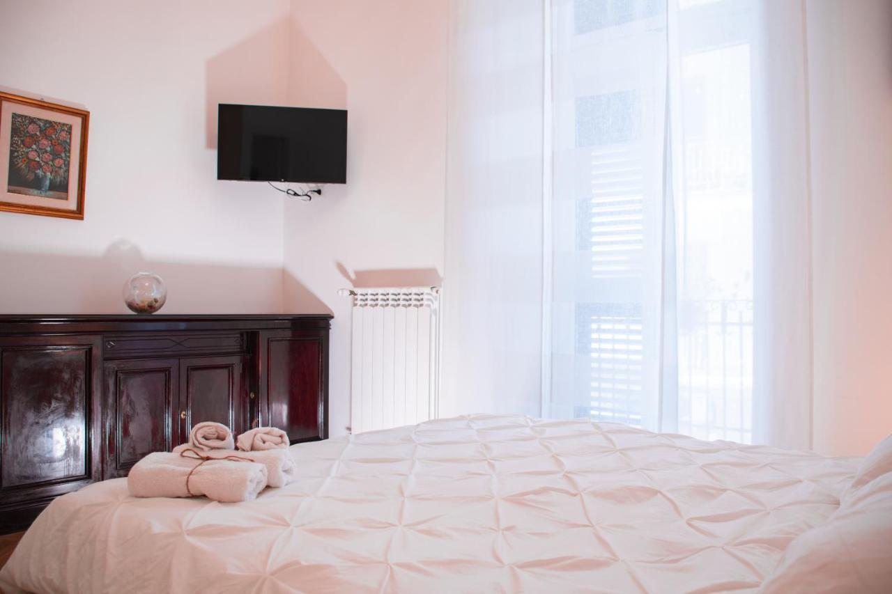 Luxury Bnb Pisacane Appartement Bari Buitenkant foto